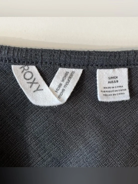 Roxy Ribbed Crop Tank Top | Small - Picture 5 of 6